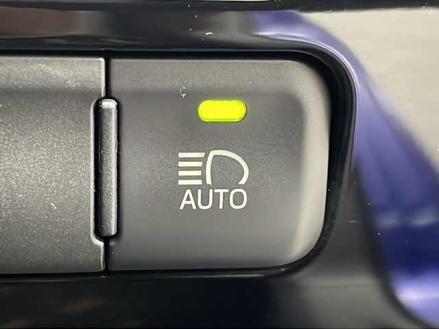 トヨタ プリウス S 群馬県 2017(平29)年 10.1万km ダークブルーマイカM 純正ナビ　バックカメラ　ビルトインＥＴＣ　２．０　純正ドラレコ　アダプティブクルーズコントロール　衝突被害軽減ブレーキ　レーンアシスト　ステアリングスイッチ　ＬＥＤライト　オートハイビーム　禁煙車