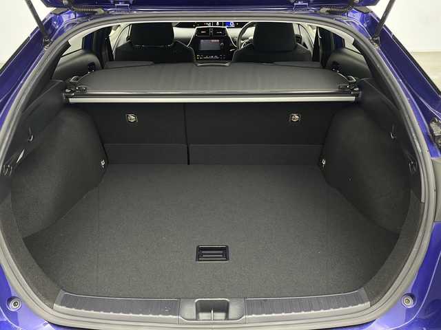 トヨタ プリウス S 群馬県 2017(平29)年 10.1万km ダークブルーマイカM 純正ナビ　バックカメラ　ビルトインＥＴＣ　２．０　純正ドラレコ　アダプティブクルーズコントロール　衝突被害軽減ブレーキ　レーンアシスト　ステアリングスイッチ　ＬＥＤライト　オートハイビーム　禁煙車