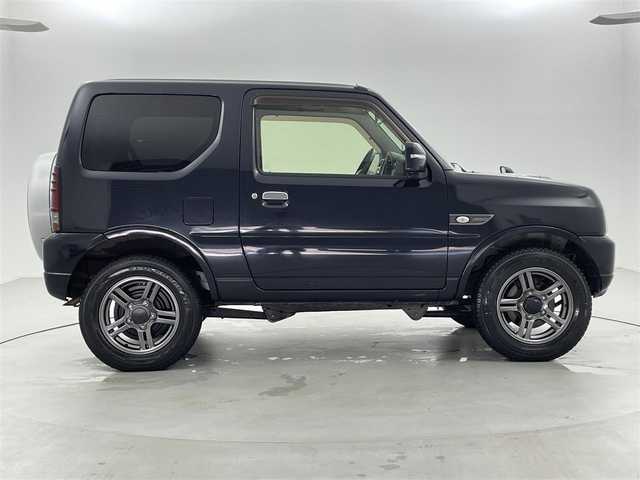スズキ ジムニー ランドベンチャー 福井県 2017(平29)年 5.7万km ブルーイッシュブラックパール3 4WD/社外メモリナビ（NVIC-RZ800)/【CD/DVD/フルセグTV/Bluetooth】/電動格納ミラー/D席シートヒーター/レザーシート/フォグライト/ステアリングスイッチ/ヘッドライトレベライザー/革巻ステアリング