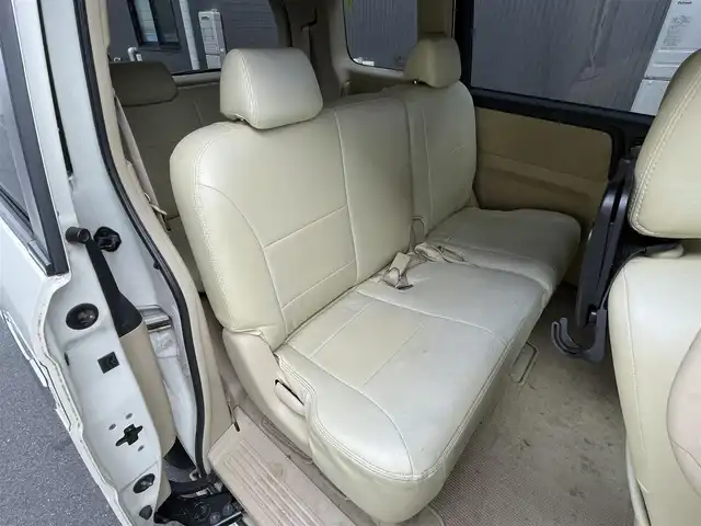 ホンダ ステップワゴン G 滋賀県 2007(平19)年 17.8万km パール 禁煙車/純正7インチナビ/CD・DVD・FM・Am/バックカメラ/ETC/片側パワースライドドア/スマートキー/スペアキー/オートエアコン/レザー調シートカバー/ステアリングスイッチ/15インチアルミホイール
