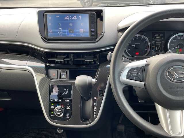 ダイハツ ムーヴ カスタム X LTDⅡ SAⅢ 静岡県 2019(令1)年 5万km パールホワイトⅢ ●純正ディスプレイオーディオ/(CD/DVD/Bluetooth/iPod)/(DUK-W69D)/●運転席シートヒーター/●全方位カメラ/●衝突被害軽減システム/●レーンキープアシスト/●LEDライト＆フォグランプ/●オートライト/●オートマチックハイビーム/●レベライザー/●ステアリングスイッチ/●ETC/●電動格納ウィンカーミラー/●ドアバイザー/●スマートキー/●プッシュスタート/●純正14インチアルミホイール/●ダブルSRS＋ABS