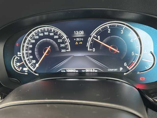 ＢＭＷ ５２３ｄ Mスポーツ 栃木県 2018(平30)年 10.9万km ブルーストーン ワンオーナー/純正SDナビ/・Bluetooth CD DVD/・TV ワンセグ/・全方位カメラ/追従式クルーズコントロール/パワーバックドア/パドルシフト/パワーシート/レザーシート/全席シートヒーター/ドライブレコーダー/ETC/LEDヘッドライト/オートライト/アダプティブヘッドライト/ハイビームアシスタント/衝突被害軽減システム/コーナーセンサー