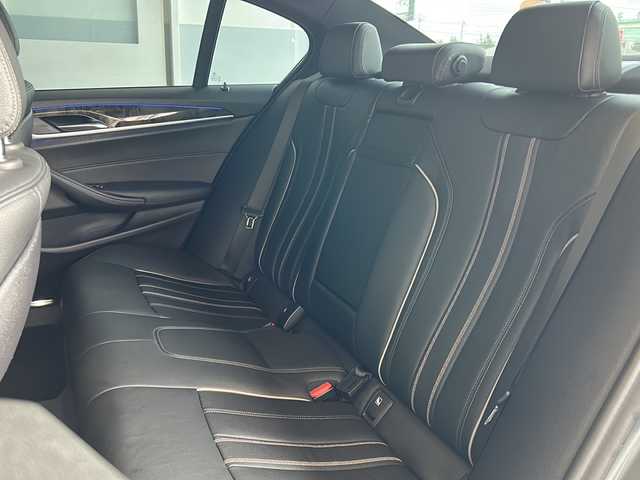 ＢＭＷ ５２３ｄ Mスポーツ 栃木県 2018(平30)年 10.9万km ブルーストーン ワンオーナー/純正SDナビ/・Bluetooth CD DVD/・TV ワンセグ/・全方位カメラ/追従式クルーズコントロール/パワーバックドア/パドルシフト/パワーシート/レザーシート/全席シートヒーター/ドライブレコーダー/ETC/LEDヘッドライト/オートライト/アダプティブヘッドライト/ハイビームアシスタント/衝突被害軽減システム/コーナーセンサー
