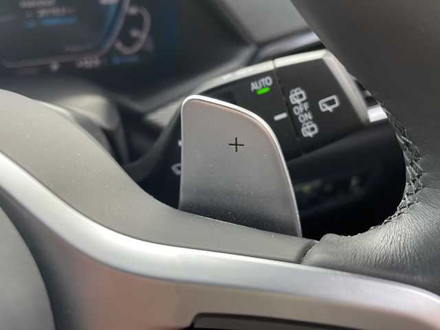 ＢＭＷ Ｘ５ xDrive 45e Mスポーツ 大阪府 2020(令2)年 2.1万km カーボンブラックM ワンオーナー/純正メモリナビ/・AM/FM/Bluetooth/・フルセグテレビ/サンルーフ/全周囲カメラ/ETC/ドアバイザー/ドライブレコーダー/クルーズコントロール/衝突軽減ブレーキ/レーンキープアシスト/横滑り防止装置/盗難防止装置/パドルシフト/電動パーキングブレーキ/前後コーナーセンサー/メモリシート（D席）/パワーシート（D席+N席）/シートヒーター（D席+N席）/LEDヘッドライト/オートライト/オートエアコン/プッシュスタートボタン/スマートキー×2/ステアリングリモコン/革巻きステアリング/純正21インチアルミホイール/12V充電器/USBジャック/純正フロアマット/ドアバイザー/保証書/取扱説明書