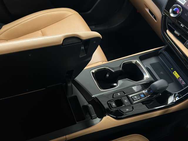 レクサス ＮＸ 350h バージョンL 岐阜県 2024(令6)年 2.5万km ソニッククォーツ ワンオーナー/サンルーフ/本革シート/純正メーカーナビTVフルセグ/バックカメラ　/アラウンドヴューモニター/ビルトインETC/シートヒーター　ベンチレーション/パワーバックドア/レクサスセーフティシステム/スマートキー/デジタルインナーミラー