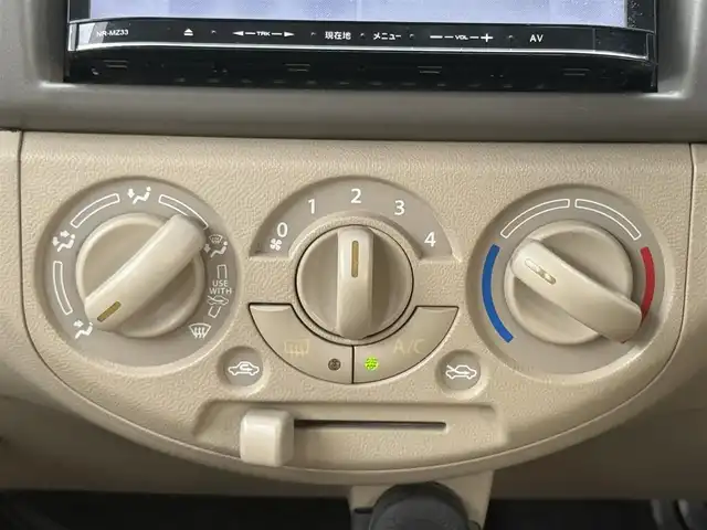 スズキ アルト F 愛知県 2013(平25)年 10.6万km ミルクティーベージュメタリック /社外メモリナビ//地デジ//AM/FM/BT/USB/CD/DVD/SD//ETC//リモコンキー//純正フロアマット//純正ドアバイザー//ハロゲンライト//スペアタイヤ//ISOFIX//スペアキー//取扱説明書/保証書/記録簿R4R6