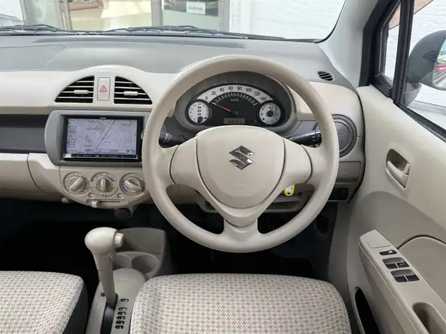 スズキ アルト F 愛知県 2013(平25)年 10.6万km ミルクティーベージュメタリック /社外メモリナビ//地デジ//AM/FM/BT/USB/CD/DVD/SD//ETC//リモコンキー//純正フロアマット//純正ドアバイザー//ハロゲンライト//スペアタイヤ//ISOFIX//スペアキー//取扱説明書/保証書/記録簿R4R6