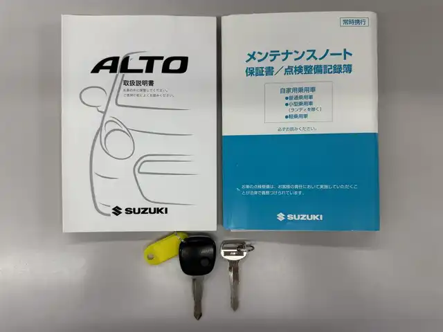 スズキ アルト F 愛知県 2013(平25)年 10.6万km ミルクティーベージュメタリック /社外メモリナビ//地デジ//AM/FM/BT/USB/CD/DVD/SD//ETC//リモコンキー//純正フロアマット//純正ドアバイザー//ハロゲンライト//スペアタイヤ//ISOFIX//スペアキー//取扱説明書/保証書/記録簿R4R6