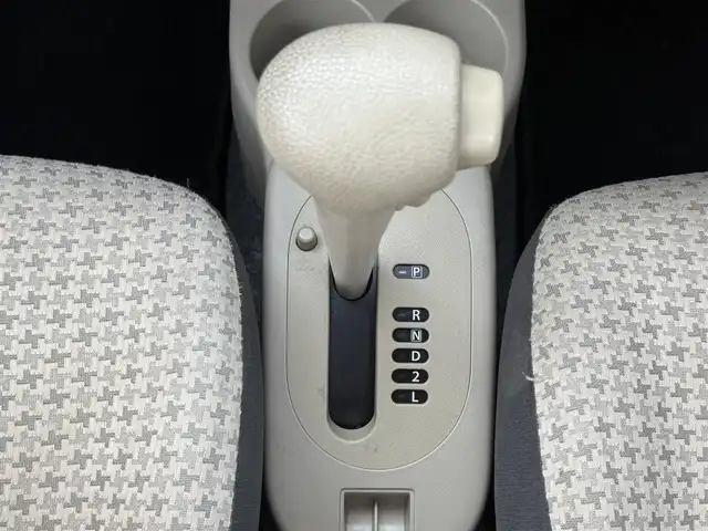 スズキ アルト F 愛知県 2013(平25)年 10.6万km ミルクティーベージュメタリック /社外メモリナビ//地デジ//AM/FM/BT/USB/CD/DVD/SD//ETC//リモコンキー//純正フロアマット//純正ドアバイザー//ハロゲンライト//スペアタイヤ//ISOFIX//スペアキー//取扱説明書/保証書/記録簿R4R6