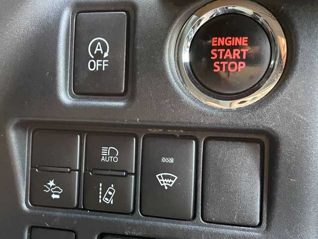 トヨタ エスクァイア Gi プレミアムパッケージ ブラックテーラード 山形県 2019(平31)年 13万km スパークリングブラックパールクリスタルシャイン 4WD/衝突被害軽減システム/TRDエアロ/フリップダウンモニター/純正SDナビ/　　【CD DVD BT フルセグ MSV】/バックカメラ/両側パワースライドドア/クルーズコントロール/LEDオートヘッドライト/ハーフレザーシート/シートヒーター/アイドリングストップ/ステアリンングヒーター/ステアリングスイッチ/MTモード付AT/電動格納ウィンカーミラー/フォグランプ/WAAC/スマートキー×2/ETC