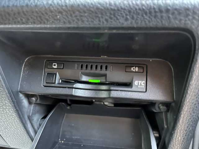 トヨタ エスクァイア Gi プレミアムパッケージ ブラックテーラード 山形県 2019(平31)年 13万km スパークリングブラックパールクリスタルシャイン 4WD/衝突被害軽減システム/TRDエアロ/フリップダウンモニター/純正SDナビ/　　【CD DVD BT フルセグ MSV】/バックカメラ/両側パワースライドドア/クルーズコントロール/LEDオートヘッドライト/ハーフレザーシート/シートヒーター/アイドリングストップ/ステアリンングヒーター/ステアリングスイッチ/MTモード付AT/電動格納ウィンカーミラー/フォグランプ/WAAC/スマートキー×2/ETC