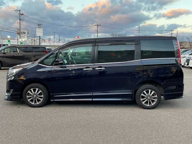 トヨタ エスクァイア Gi プレミアムパッケージ ブラックテーラード 山形県 2019(平31)年 13万km スパークリングブラックパールクリスタルシャイン 4WD/衝突被害軽減システム/TRDエアロ/フリップダウンモニター/純正SDナビ/　　【CD DVD BT フルセグ MSV】/バックカメラ/両側パワースライドドア/クルーズコントロール/LEDオートヘッドライト/ハーフレザーシート/シートヒーター/アイドリングストップ/ステアリンングヒーター/ステアリングスイッチ/MTモード付AT/電動格納ウィンカーミラー/フォグランプ/WAAC/スマートキー×2/ETC