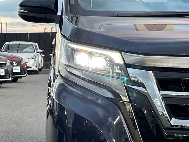 トヨタ エスクァイア Gi プレミアムパッケージ ブラックテーラード 山形県 2019(平31)年 13万km スパークリングブラックパールクリスタルシャイン 4WD/衝突被害軽減システム/TRDエアロ/フリップダウンモニター/純正SDナビ/　　【CD DVD BT フルセグ MSV】/バックカメラ/両側パワースライドドア/クルーズコントロール/LEDオートヘッドライト/ハーフレザーシート/シートヒーター/アイドリングストップ/ステアリンングヒーター/ステアリングスイッチ/MTモード付AT/電動格納ウィンカーミラー/フォグランプ/WAAC/スマートキー×2/ETC