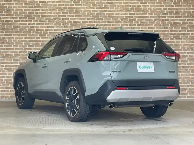 トヨタ ＲＡＶ４ アドベンチャー 岩手県 2021(令3)年 6.8万km アーバンカーキ サンルーフ　９インチディスプレイオーディオ　衝突軽減ブレーキシステム　アラウンドビューモニター　レーダークルーズコントロール　ビルトインＥＴＣ　ＬＥＤライト　ブラインドスポットモニター