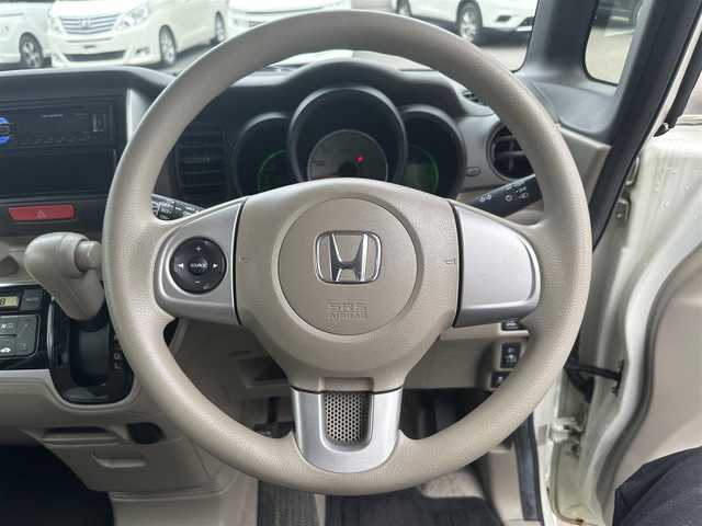 ホンダ Ｎ ＢＯＸ G Lパッケージ 道北・旭川 2012(平24)年 11.9万km プレミアムホワイトパール (株)IDOMが運営する【じしゃロン旭川店】の自社ローン専用車両になります。こちらは現金またはオートローンご利用時の価格です。自社ローンご希望の方は別途その旨お申付け下さい/　/・社外CDオーディオ/・ETC/・片側パワースライドドア/・スマートキー２個/・取扱説明書