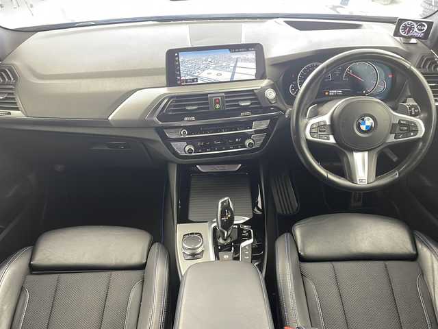 ＢＭＷ Ｘ３ xDrive20d Mスポーツ 岐阜県 2018(平30)年 9.2万km サファイアブラックP 4WD/純正ナビ/CD/DVD/USB入力端子/アクティブクルーズコントロール/スマートフォンワイヤレスチャージング/ビルトインETC/Bluetooth接続/USB入力端子/ダブルエアコン/ルーフレール/フォグランプ/衝突軽減ブレーキ/横滑り防止装置/クリアランスソナー/アイドリングストップ/レーンキープアシスト/ブラインドスポットモニター/全周囲カメラ/オートライト/電動格納ミラー/スタッドレスタイヤセット積込み