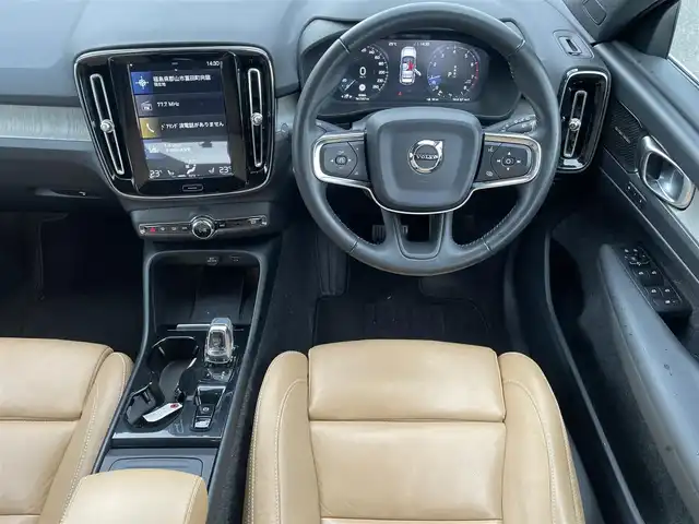 ボルボ ＸＣ４０ T4 AWD インスクリプション 福島県 2019(平31)年 8.3万km 青Ｍ ４WD/レザーシート/純正ナビ/フルセグテレビ/Bluetooth接続/ハーマンカードン/全周囲カメラ/クルーズコントロール/プッシュスタート/純正19インチAW/LEDヘッドライト/ドライブレコーダー/保証書/取説書/ワンオーナー