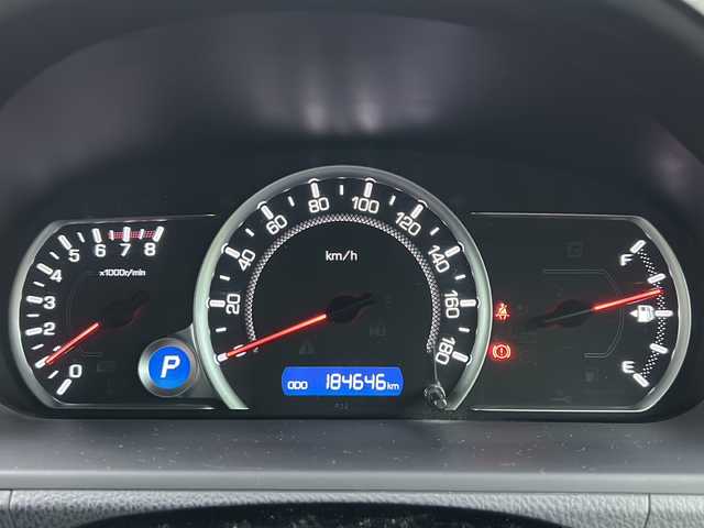 トヨタ ヴォクシー ZS 煌 愛知県 2015(平27)年 18.5万km ホワイトパールクリスタルシャイン /禁煙/ワンオーナー/整備記録簿H30.R1.2.3.4.5.6//純正ナビ/フルセグTV/BT/CD/DVD//バックカメラ/ETC//両側パワースライドドア//革巻きステア/ステアスイッチ/ステアチルト機構//二列目サンシェード/キャプテンシート/シートリフト//ACC/ABS/TVキャンセラー//アイドリングストップ/横滑り防止装置//プッシュスタート/スマートキー//純正16インチAW/スタッドレスタイヤ16インチAW//LEDオートライト/フォグランプ//ヘッドランプオートレベリング//電動格納ウィンカーミラー//スモークフィルム//純正フロアマット積載//純正ドアバイザー//保証書//取扱説明書//スペアスマートキー