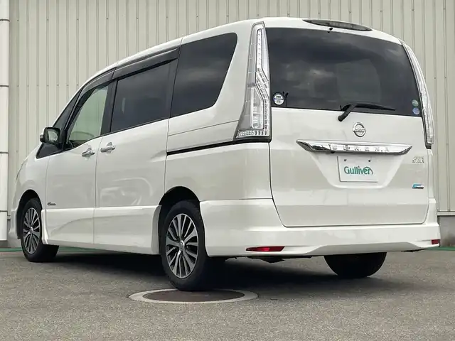 日産 セレナ ハイウェイスター Sハイブリッド 富山県 2014(平26)年 7.1万km パール 純正７インチナビ／/フルセグＴＶ／/ＤＶＤ再生／/ミュージックサーバー／/Ｂカメラ／/両側自動ドア／/ビルトインＥＴＣ／/サンシェード／/ＵＳＢ入力端子／/クルーズコントロール／/車線逸脱警報装置／/前後ドライブレコーダー/キセノンヘッドライト/オートライト/フォグライト