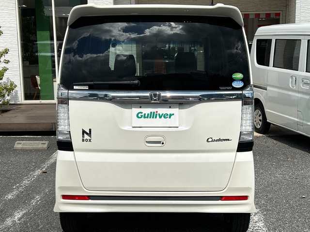 ホンダ Ｎ ＢＯＸ カスタム G Lパッケージ 千葉県 2013(平25)年 1.7万km プレミアムホワイトパール ４ＷＤ　ナビＶＸＭ－１２８ＶＳＸｉ　バックカメラ　ＥＴＣ　ドラレコ　ＤＶＤ　パワースライド　チップアップシート　フロアマット純正　スマートキー オートライト　１４インチＡＷ リアスポイラー