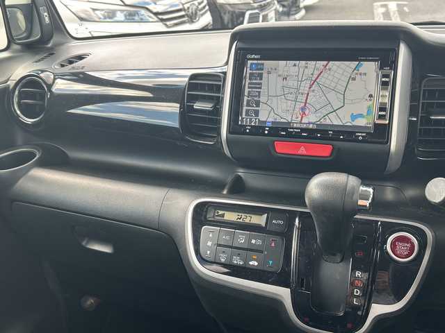ホンダ Ｎ ＢＯＸ カスタム G Lパッケージ 千葉県 2013(平25)年 1.7万km プレミアムホワイトパール ４ＷＤ　ナビＶＸＭ－１２８ＶＳＸｉ　バックカメラ　ＥＴＣ　ドラレコ　ＤＶＤ　パワースライド　チップアップシート　フロアマット純正　スマートキー オートライト　１４インチＡＷ リアスポイラー