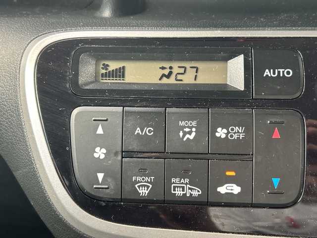 ホンダ Ｎ ＢＯＸ カスタム G Lパッケージ 千葉県 2013(平25)年 1.7万km プレミアムホワイトパール ４ＷＤ　ナビＶＸＭ－１２８ＶＳＸｉ　バックカメラ　ＥＴＣ　ドラレコ　ＤＶＤ　パワースライド　チップアップシート　フロアマット純正　スマートキー オートライト　１４インチＡＷ リアスポイラー