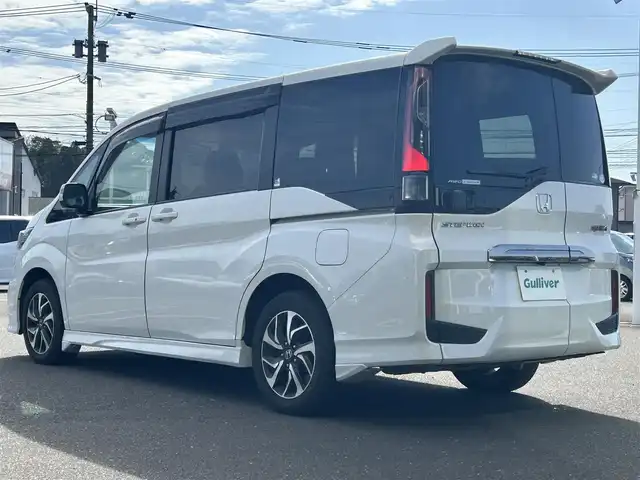 ホンダ ステップワゴン スパーダ クルスピセンシング 鹿児島県 2019(令1)年 6.9万km パール ホンダセンシング/純正ナビ/（Bluetooth/フルセグTV/CD/DVD/HDMI）/バックカメラ/両側パワースライドドア/レーダークルーズコントロール/LEDヘッドライト/ハーフレザーシート/前席シートヒーター/純正16インチアルミホイール/USB/スマートキー/ETC