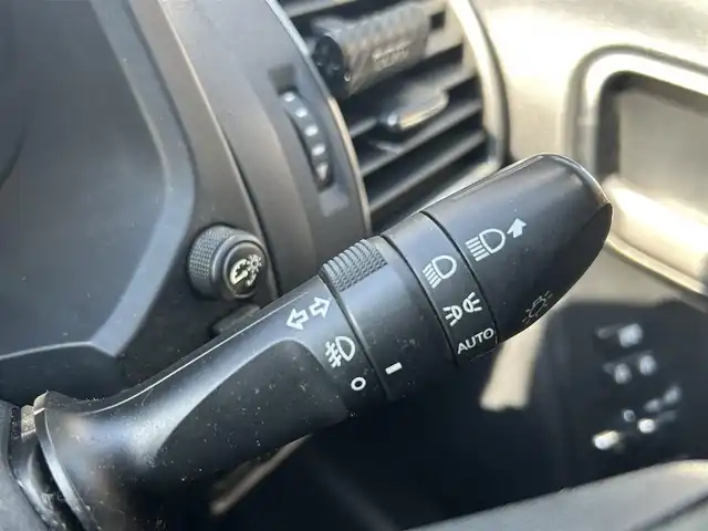 トヨタ ランドクルーザー プラド TX Lパッケージ 大阪府 2017(平29)年 8.6万km ブラック 【メーカーオプション】/チルト＆スライド電動ムーンルーフ（挟み込み防止機能付き）/【主要装備】/RAYS　17インチアルミホイール/BOSEスピーカー/KENWOODナビ/・バックカメラ　/・フルセグテレビ/・CD/DVD/・AM/FM/BT/デジタルインナーミラー（後付け）/本革シート/・パワーシート（運転席/助手席）/・シートヒーター/エアシート（運転席/助手席）/革巻きステアリング/・ステアリングスイッチ/LEDヘッドライト/フロントフォグランプ/【安全装備】/トヨタセーフティーセンス/・プリクラッシュセーフティ(歩行者[昼]検知機能付衝突回避支援タイプ/ミリ波レーダー+単眼カメラ方式)/・レーンディパーチャーアラート/・オートマチックハイビーム/・レーダークルーズコントロール(ブレーキ制御付)/SRSエアバッグ（ダブル+サイド+カーテン）/【その他装備・備品】/ETC/前後ドライブレコーダー/OBD　GUARD/保証書/取扱説明書/・記録簿（R７/R6/R5）