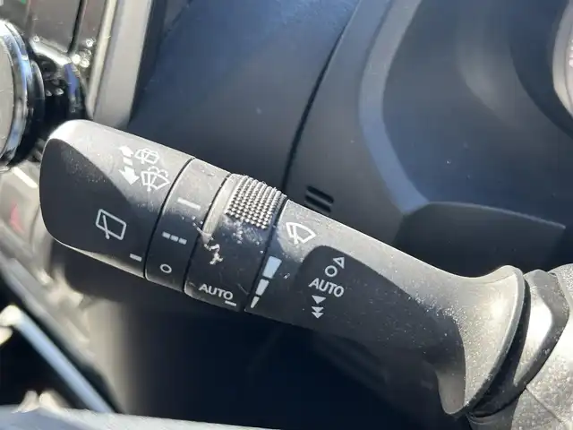 トヨタ ランドクルーザー プラド TX Lパッケージ 大阪府 2017(平29)年 8.6万km ブラック 【メーカーオプション】/チルト＆スライド電動ムーンルーフ（挟み込み防止機能付き）/【主要装備】/RAYS　17インチアルミホイール/BOSEスピーカー/KENWOODナビ/・バックカメラ　/・フルセグテレビ/・CD/DVD/・AM/FM/BT/デジタルインナーミラー（後付け）/本革シート/・パワーシート（運転席/助手席）/・シートヒーター/エアシート（運転席/助手席）/革巻きステアリング/・ステアリングスイッチ/LEDヘッドライト/フロントフォグランプ/【安全装備】/トヨタセーフティーセンス/・プリクラッシュセーフティ(歩行者[昼]検知機能付衝突回避支援タイプ/ミリ波レーダー+単眼カメラ方式)/・レーンディパーチャーアラート/・オートマチックハイビーム/・レーダークルーズコントロール(ブレーキ制御付)/SRSエアバッグ（ダブル+サイド+カーテン）/【その他装備・備品】/ETC/前後ドライブレコーダー/OBD　GUARD/保証書/取扱説明書/・記録簿（R７/R6/R5）