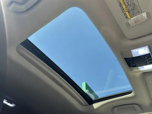 トヨタ ランドクルーザー プラド TX Lパッケージ 大阪府 2017(平29)年 8.6万km ブラック 【メーカーオプション】/チルト＆スライド電動ムーンルーフ（挟み込み防止機能付き）/【主要装備】/RAYS　17インチアルミホイール/BOSEスピーカー/KENWOODナビ/・バックカメラ　/・フルセグテレビ/・CD/DVD/・AM/FM/BT/デジタルインナーミラー（後付け）/本革シート/・パワーシート（運転席/助手席）/・シートヒーター/エアシート（運転席/助手席）/革巻きステアリング/・ステアリングスイッチ/LEDヘッドライト/フロントフォグランプ/【安全装備】/トヨタセーフティーセンス/・プリクラッシュセーフティ(歩行者[昼]検知機能付衝突回避支援タイプ/ミリ波レーダー+単眼カメラ方式)/・レーンディパーチャーアラート/・オートマチックハイビーム/・レーダークルーズコントロール(ブレーキ制御付)/SRSエアバッグ（ダブル+サイド+カーテン）/【その他装備・備品】/ETC/前後ドライブレコーダー/OBD　GUARD/保証書/取扱説明書/・記録簿（R７/R6/R5）