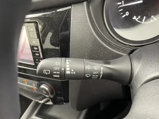 日産 エクストレイル 20S 熊本県 2017(平29)年 7.8万km ブリリアントホワイトパール 社外SDナビ/　(AM/FM/BT/フルTV/DISK/SD)/バックカメラ/スペアタイヤ/ETC/ドアバイザー/純正フロアマット/ステアリングスイッチ/電動格納ミラー/リモコンキー/レザーシート/ISOFIX/シガーソケット/ヘッドライトレベライザー