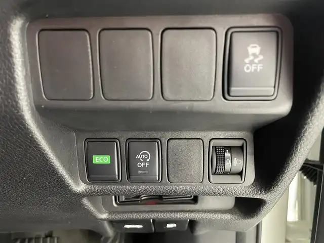 日産 エクストレイル 20S 熊本県 2017(平29)年 7.8万km ブリリアントホワイトパール 社外SDナビ/　(AM/FM/BT/フルTV/DISK/SD)/バックカメラ/スペアタイヤ/ETC/ドアバイザー/純正フロアマット/ステアリングスイッチ/電動格納ミラー/リモコンキー/レザーシート/ISOFIX/シガーソケット/ヘッドライトレベライザー