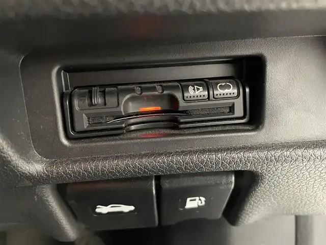 日産 エクストレイル 20S 熊本県 2017(平29)年 7.8万km ブリリアントホワイトパール 社外SDナビ/　(AM/FM/BT/フルTV/DISK/SD)/バックカメラ/スペアタイヤ/ETC/ドアバイザー/純正フロアマット/ステアリングスイッチ/電動格納ミラー/リモコンキー/レザーシート/ISOFIX/シガーソケット/ヘッドライトレベライザー