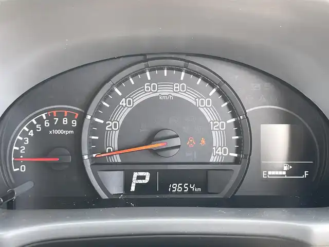 スズキ エブリイ JOIN 熊本県 2023(令5)年 2万km クールカーキPM 社外ナビ/・ＡＭ／ＦＭ／ＣＤ／ＤＶＤ／ＳＤ／ＢＴ／フルセグＴＶ/・バックカメラ/衝突軽減ブレーキ/車線逸脱警報/パーキングセンサー/前後ドライブレコーダー/ＥＴＣ/アイドリングストップ/オーバーヘッドコンソール/オートライト/電格ミラー/純正ラバーマット/純正ドアバイザー/リモコンキー