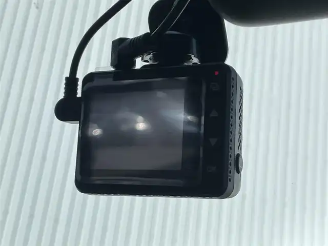 スズキ エブリイ JOIN 熊本県 2023(令5)年 2万km クールカーキPM 社外ナビ/・ＡＭ／ＦＭ／ＣＤ／ＤＶＤ／ＳＤ／ＢＴ／フルセグＴＶ/・バックカメラ/衝突軽減ブレーキ/車線逸脱警報/パーキングセンサー/前後ドライブレコーダー/ＥＴＣ/アイドリングストップ/オーバーヘッドコンソール/オートライト/電格ミラー/純正ラバーマット/純正ドアバイザー/リモコンキー