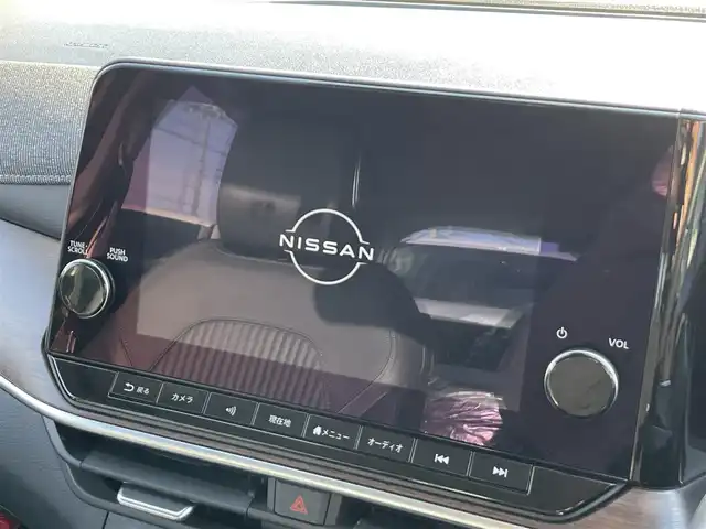 日産 オーラ G レザーエディション 茨城県 2022(令4)年 1.2万km ピュアホワイトパール 純正ナビ/【AM・FM・TV・BT・USB】/プロパイロット/レーダークルコン/ETC2.0/全方位カメラ/前後コーナーセンサー/ワイヤレス充電/ステリモ/ブレーキホールド/インテリジェントルームミラー/純正フロアマット/社外アルミホイール/オートライト/オートハイビーム/Fフォグ/LEDライト/ハンドル支援
