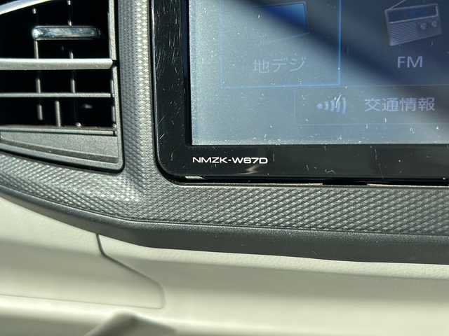 ダイハツ ミラ イース X SAⅢ 岡山県 2017(平29)年 3.5万km マゼンタベリーマイカM 純正ナビＮＭＺＫ－Ｗ８７Ｄ　ＢＴ／ＣＤ／ＤＶＤ／ＴＶ　バックカメラ　前後コーナーセンサー　アイドリングストップ　電格ミラー　ドラレコ　ＥＴＣ　純正フロアマット　衝突被害軽減　横滑り防止　リモコンキー