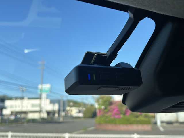 ダイハツ ミラ イース X SAⅢ 岡山県 2017(平29)年 3.5万km マゼンタベリーマイカM 純正ナビＮＭＺＫ－Ｗ８７Ｄ　ＢＴ／ＣＤ／ＤＶＤ／ＴＶ　バックカメラ　前後コーナーセンサー　アイドリングストップ　電格ミラー　ドラレコ　ＥＴＣ　純正フロアマット　衝突被害軽減　横滑り防止　リモコンキー