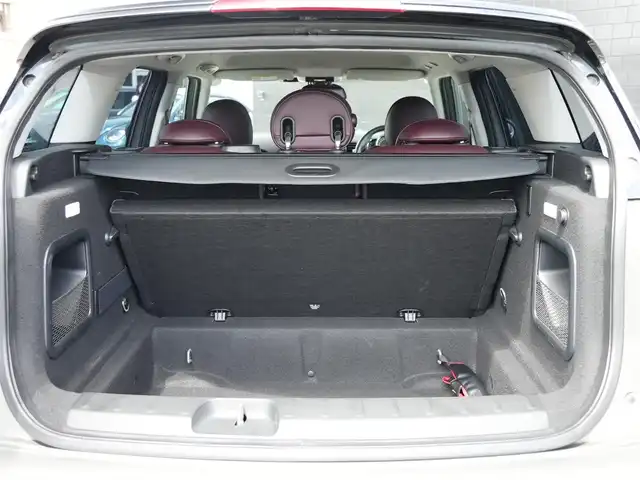 ＭＩＮＩ ミニ クラブマン クーパー S 静岡県 2015(平27)年 5.2万km メルティングシルバーM 純正ナビBluetoothAUX USB/バックカメラ/ハーフレザーシート シートヒーター /前席パワーシート運転席メモリー機能/コンフォートアクセス/MINI ドライビングMODE/Rパークディスタンス/18インチブラックアロイホイール/クルーズコントロール/レインセンサー /ミラー一体型ETC/リヤガラスフィルム施工