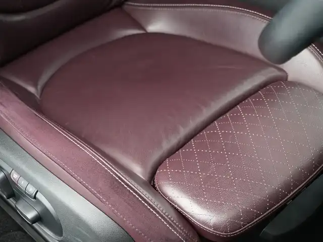 ＭＩＮＩ ミニ クラブマン クーパー S 静岡県 2015(平27)年 5.2万km メルティングシルバーM 純正ナビBluetoothAUX USB/バックカメラ/ハーフレザーシート シートヒーター /前席パワーシート運転席メモリー機能/コンフォートアクセス/MINI ドライビングMODE/Rパークディスタンス/18インチブラックアロイホイール/クルーズコントロール/レインセンサー /ミラー一体型ETC/リヤガラスフィルム施工
