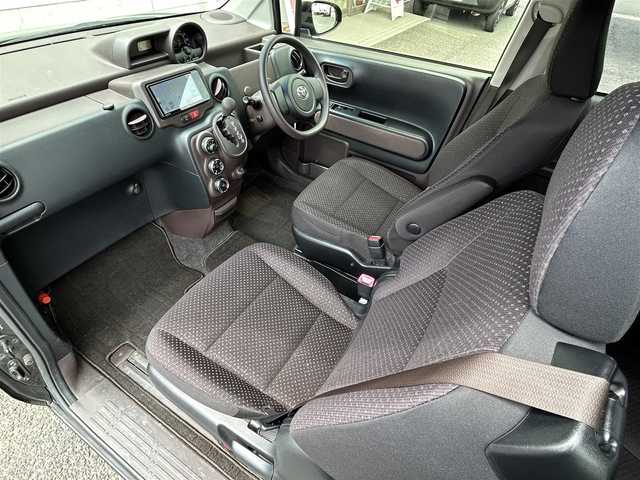 トヨタ スペイド F 福岡県 2014(平26)年 7.2万km ブラックマイカ 社外メモリナビ【AVN-R7W】/　（AM/FM/CD/DVD/Bluetooth/フルセグTV）/横滑り防止装置/ETC/片側パワースライドドア/電格ウインカーミラー/ISOFIX/盗難防止装置/保証書/取扱説明書/ナビ取扱説明書