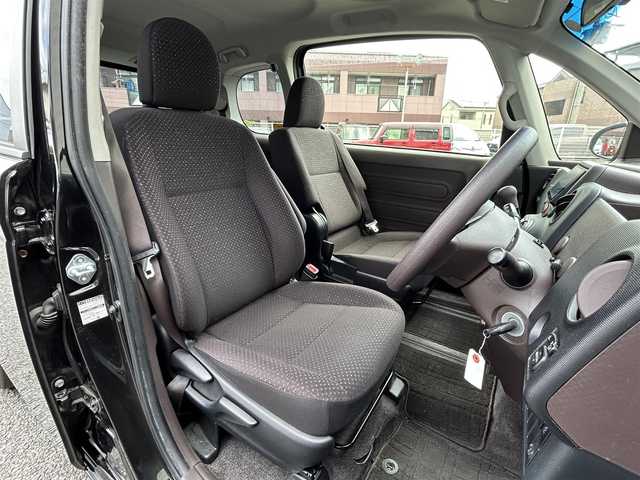 トヨタ スペイド F 福岡県 2014(平26)年 7.2万km ブラックマイカ 社外メモリナビ【AVN-R7W】/　（AM/FM/CD/DVD/Bluetooth/フルセグTV）/横滑り防止装置/ETC/片側パワースライドドア/電格ウインカーミラー/ISOFIX/盗難防止装置/保証書/取扱説明書/ナビ取扱説明書