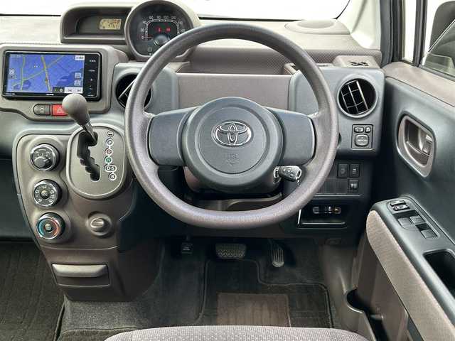 トヨタ スペイド F 福岡県 2014(平26)年 7.2万km ブラックマイカ 社外メモリナビ【AVN-R7W】/　（AM/FM/CD/DVD/Bluetooth/フルセグTV）/横滑り防止装置/ETC/片側パワースライドドア/電格ウインカーミラー/ISOFIX/盗難防止装置/保証書/取扱説明書/ナビ取扱説明書