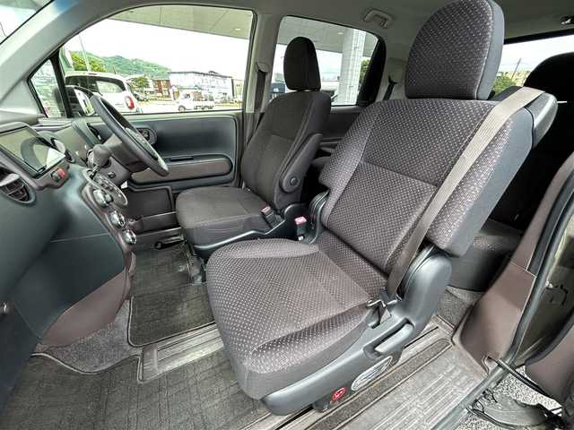 トヨタ スペイド F 福岡県 2014(平26)年 7.2万km ブラックマイカ 社外メモリナビ【AVN-R7W】/　（AM/FM/CD/DVD/Bluetooth/フルセグTV）/横滑り防止装置/ETC/片側パワースライドドア/電格ウインカーミラー/ISOFIX/盗難防止装置/保証書/取扱説明書/ナビ取扱説明書