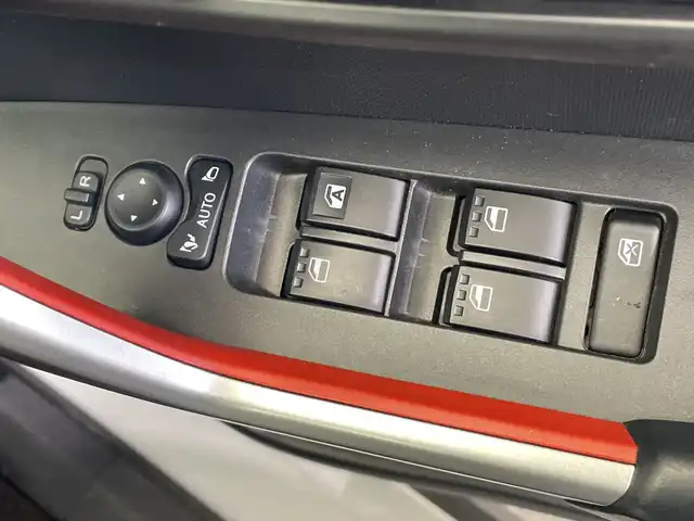 トヨタ ライズ Z 栃木県 2020(令2)年 6.9万km ブラックマイカメタリック/シャイニングホワイトパール ターボ/ワンオーナー/ディスプレイオーディオ/全方位カメラ/スマートアシスト/・衝突回避ブレーキ機能/・車線逸脱抑制制御機能/・ふらつき警報/・全車速追従機能付きACC/・標識認識機能/前後コーナーセンサー/ビルトインETC/シートヒーター/禁煙車/オートライト/LEDヘッドライト/横滑り防止装置/フォグランプ/スマートキー/プッシュスタート/アイドリングストップ/ステアリングスイッチ/革巻きステアリング/ウィンカーミラー/電動格納ミラー/純正17インチアルミホイール/社外AW付きスタッドレス積載/純正フロアマット