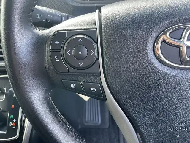 トヨタ エスクァイア Xi 島根県 2015(平27)年 1.3万km シルバーM 純正ＳＤナビ　/Ｂｌｕｅｔｏｏｔｈ/ワンセグTV　/バックカメラ　/ビルトインＥＴＣ　/ドライブレコーダー　/パワースライドドア　/オートライト/純正ＬＥＤライト/純正フロアマット　/純正アルミホイール　/取扱説明書　