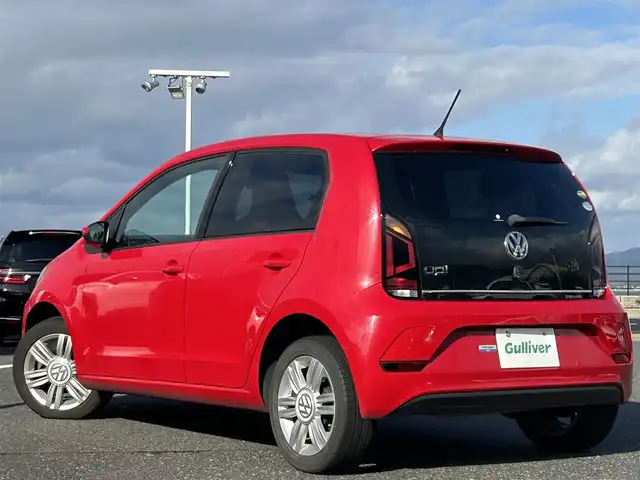 フォルクスワーゲン アップ！ ハイアップ！ 島根県 2017(平29)年 11.7万km トルネードレッド 登録時走行距離116161km/保証書/取扱説明書/シティエマージェンシィーブレーキ/ワンオーナー/純正オーディオ（BT/FM/AM)/前席シートヒーター/レベライザー/オートライト/純正フォグランプ/クルーズコントロール/純正フロアマット/純正15インチアルミ