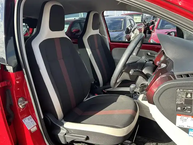 フォルクスワーゲン アップ！ ハイアップ！ 島根県 2017(平29)年 11.7万km トルネードレッド 登録時走行距離116161km/保証書/取扱説明書/シティエマージェンシィーブレーキ/ワンオーナー/純正オーディオ（BT/FM/AM)/前席シートヒーター/レベライザー/オートライト/純正フォグランプ/クルーズコントロール/純正フロアマット/純正15インチアルミ