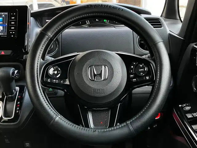 ホンダ Ｎ ＢＯＸ カスタム L 山口県 2022(令4)年 0.9万km クリスタルブラックパール メモリーナビ/フルセグTV/バックカメラ/純正14インチアルミホイール/ドアバイザー/左側パワースライドドア /フロントシートヒーター/LEDオートライト/LEDフォグランプ/アダプティブクルーズコントロール/プリクラッシュセーフティ/レーンキープアシスト/ETC/エンジンプッシュスタート
