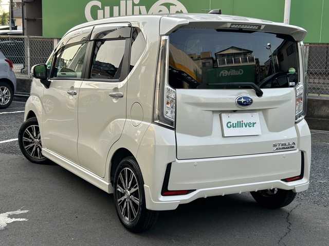 スバル ステラ カスタム R スマートアシスト 千葉県 2018(平30)年 1.3万km パール ワンオーナー/衝突被害低減ブレーキ/LEDヘッドライト/　・オートハイビーム/全方位カメラ/ナビ/フルセグTV/CD/DVD/Blue Tooth/アイドリングストップ